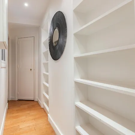 Beautiful 3 Bedroom With Balcony In Le Marais & Bastille On Foot *